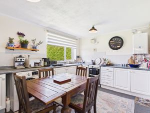 Kitchen- click for photo gallery
